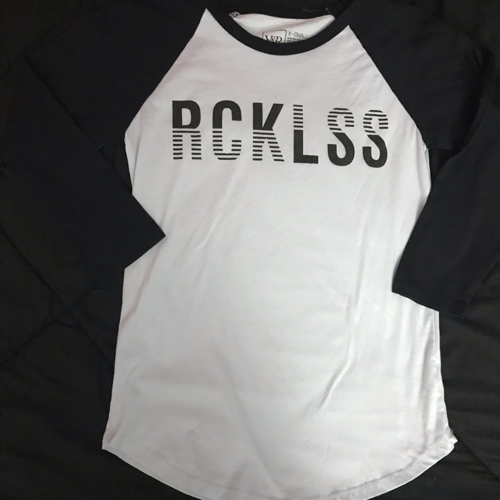 XSOLDX Young and reckless quarter length T-shirt